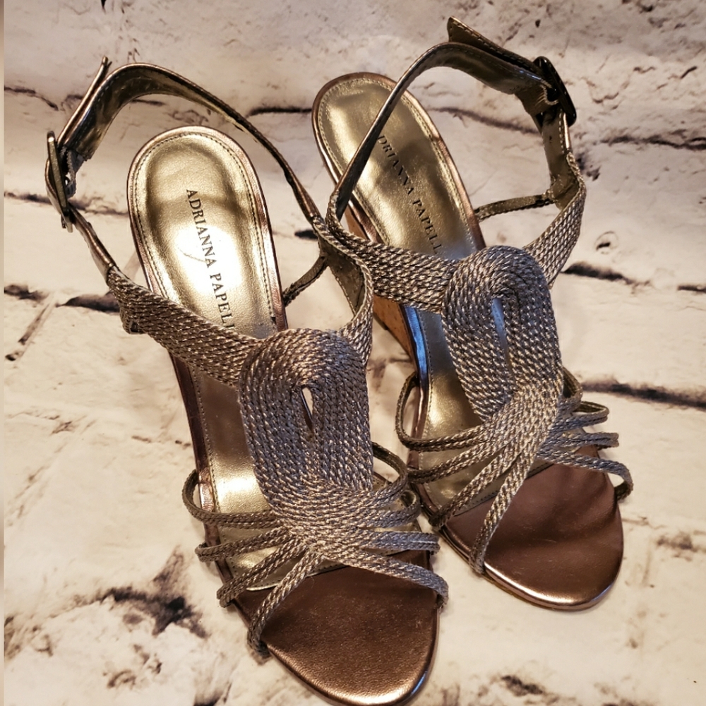 Adrianna Papelle Wedges